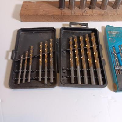 Assortment of drill bits