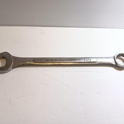 LARGE 1-1/2 wrench