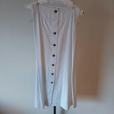 Muâ€™umuâ€™u Dresses, Jackets and More (B1-BBL)