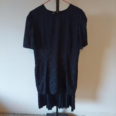 Muâ€™umuâ€™u Dresses, Jackets and More (B1-BBL)