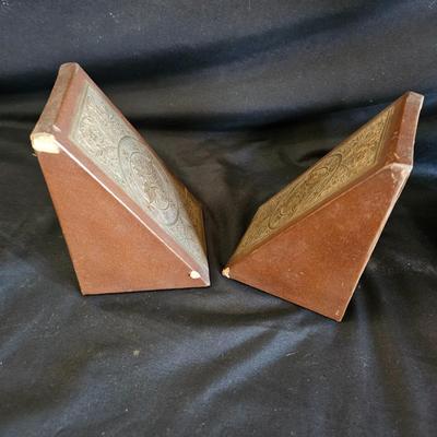 Leather Bound Decanter, Bookends and More (LR-DW)