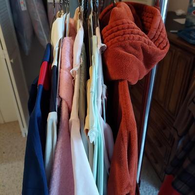 Vintage Nightgowns and Robes (B1-BBL)