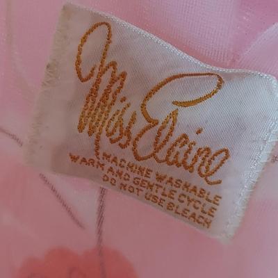 Vintage Nightgowns and Robes (B1-BBL)