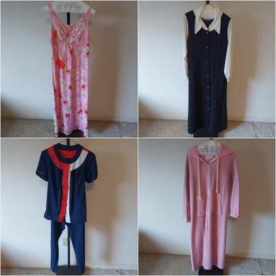 Vintage Nightgowns and Robes (B1-BBL)