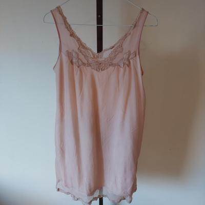 Vintage Nightgowns and Robes (B1-BBL)
