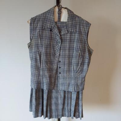 60s & 70s Vintage Matching Sets, Blouses and Skirts Size Small (B1-BBL)