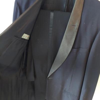 Mens Vintage Suits Inc. Made in Asheville & More Plus Ties (B1-BBL)