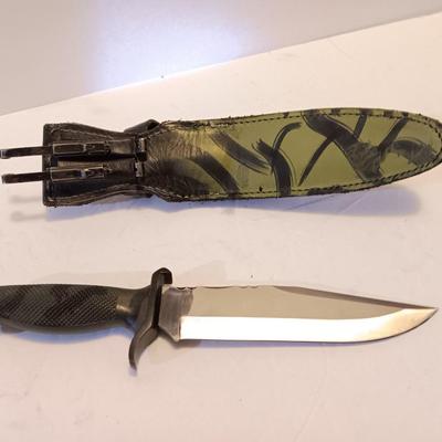 AITOR BOWIE knife with leather camouflage sheath