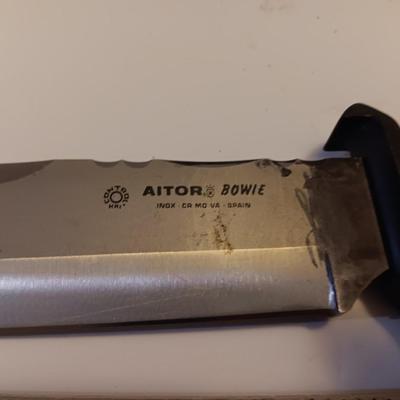 AITOR BOWIE knife with leather camouflage sheath