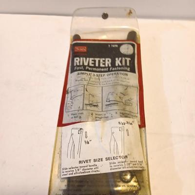 Craftsman Riveter Kit with 15" Pittsburgh adjustable wrench
