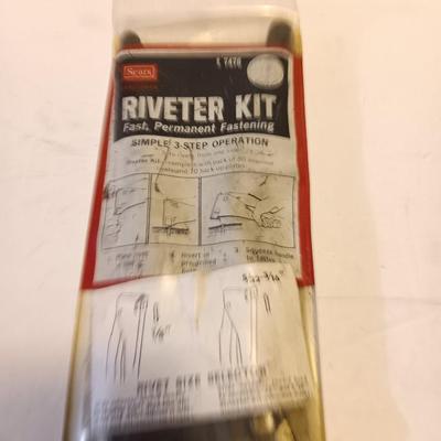 Craftsman Riveter Kit with 15" Pittsburgh adjustable wrench