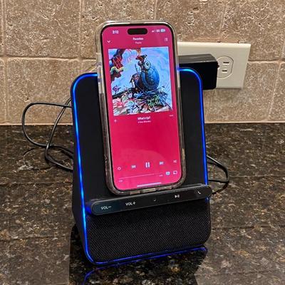 AZPEN ~ Bluetooth Phone Charger / Speaker