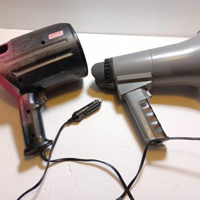 Craftsman 12 volt spotlight and a Realistic power horn