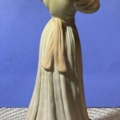 Victorian Lady Figurine w/Mirror by Pucci Les Femmes Collection in Good Preowned Condition.