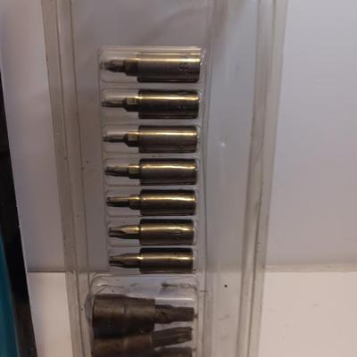 Performance tool 15 pc. star driver set with assortment of more drivers