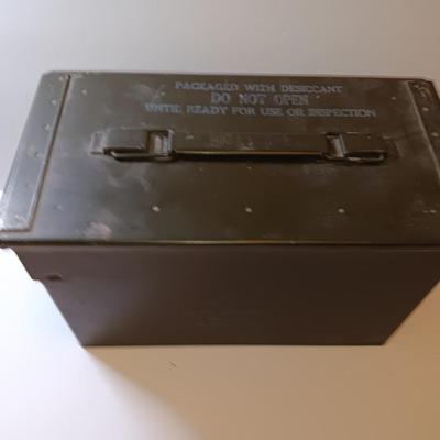 Military issued N335 8 fuzes PD M557 Lot MA-33-13 Loaded 10-74 Ammunition chest
