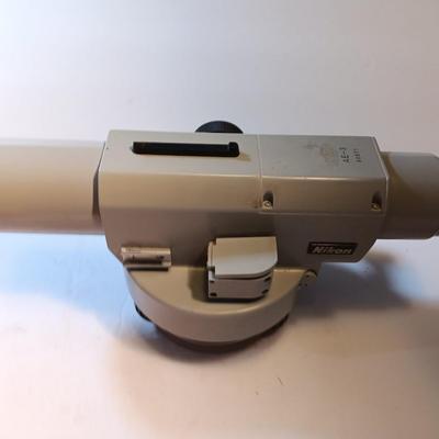 Nikon Auto Level AE-3 with box
