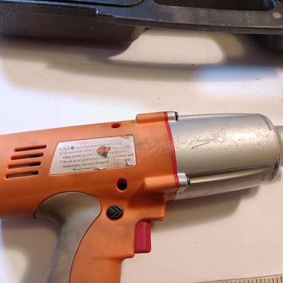 Chicago Cordless Impact Wrench 19.2 VDC 2,000 RPM with case charger and battery