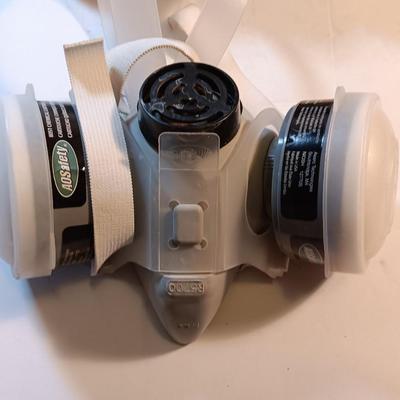3M AO Safety/3M Tekk 95115 Paint Pesticide Respirator