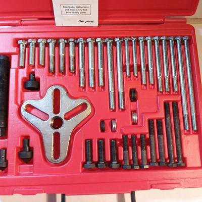 SNAP ON Bolt-Grip Puller set
