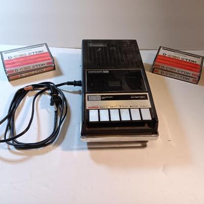 Matsushita Electric tape player / tape recorder portable with cassettes