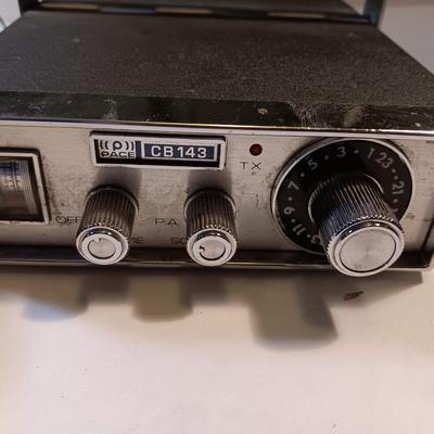 Two VINTAGE CB Radios Midland Pace model with microphones