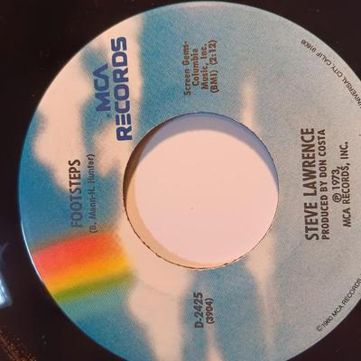 Vinyl albums 45's record - LOBO - Steve Lawrence - Jim Lowe - Gerry & the pacemakers