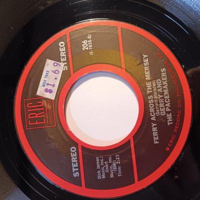 Vinyl albums 45's record - LOBO - Steve Lawrence - Jim Lowe - Gerry & the pacemakers