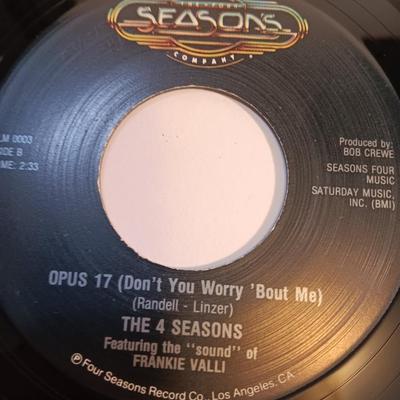Vinyl albums 45's record - The Essex - Dan Fogelberg - Frankie Valli and more