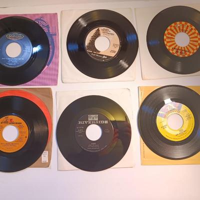 Vinyl albums 45's record - The Essex - Dan Fogelberg - Frankie Valli and more