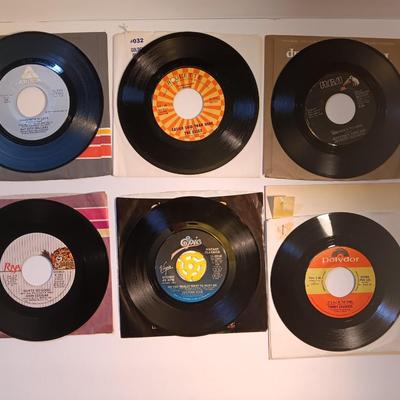 Vinyl albums 45's record - Jefferson Airplane -The Essex - John Cougar - Bay city Rollers and more