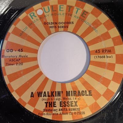 Vinyl albums 45's record - Jefferson Airplane -The Essex - John Cougar - Bay city Rollers and more