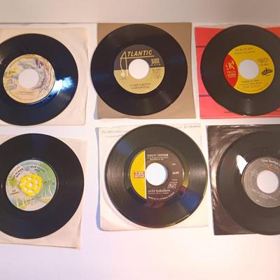 Vinyl albums 45's record - Clyde Mcphatter - Jackie Deshannon - Chordettes - cascades and more
