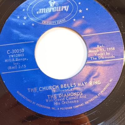 Vinyl albums 45's record - Dr. Hook - Harry Chapin - Bette Midler - The Diamonds