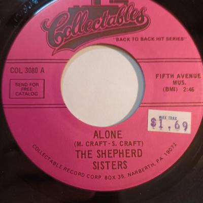 Vinyl albums 45's record - Sammy Salvo - Linda Scott - The shepherd sisters - Paul Simon and more