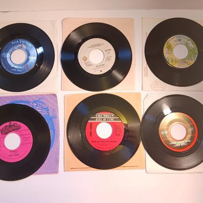 Vinyl albums 45's record - Sammy Salvo - Linda Scott - The shepherd sisters - Paul Simon and more