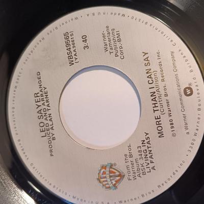 Vinyl albums 45's record - Sammy Salvo - Linda Scott - The shepherd sisters - Paul Simon and more