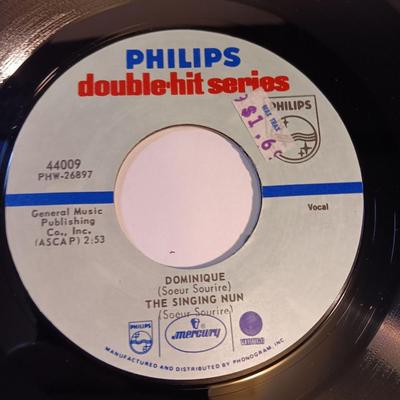 Vinyl albums 45's record -The Tokens - Diana Ross - Slave - Matthew Wilder - Doris Troy and more