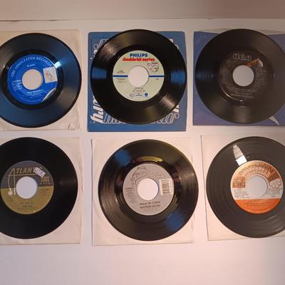 Vinyl albums 45's record -The Tokens - Diana Ross - Slave - Matthew Wilder - Doris Troy and more