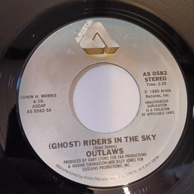 Vinyl albums 45's record -John Parr - Outlaws - Pointer sisters - Lloyd Price -The platters and more