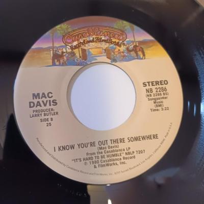 Vinyl albums 45's record -Donna summers - Bette Midler - Mac Davis