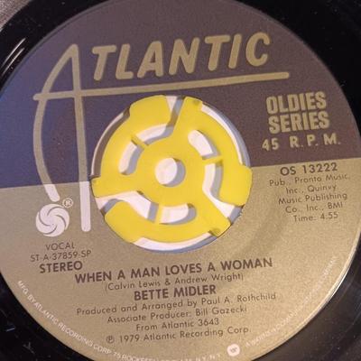 Vinyl albums 45's record -Donna summers - Bette Midler - Mac Davis