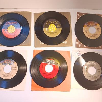 Vinyl albums 45's record -Donna summers - Bette Midler - Mac Davis
