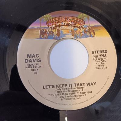 Vinyl albums 45's record -Donna summers - Bette Midler - Mac Davis