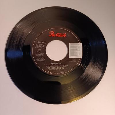 Vinyl albums 45's record - Cindy Lauper - She bop & All through the night