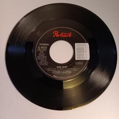 Vinyl albums 45's record - Cindy Lauper - She bop & All through the night