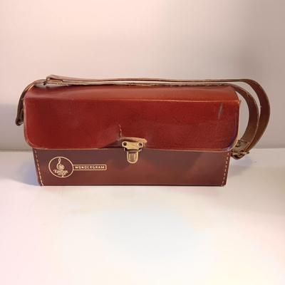 Antique RETRO Emerson Wondergram 1960 miniature portable record player for LPs and singles with leather case