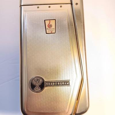 Antique RETRO Emerson Wondergram 1960 miniature portable record player for LPs and singles with leather case
