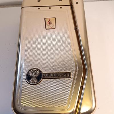 Antique RETRO Emerson Wondergram 1960 miniature portable record player for LPs and singles with leather case