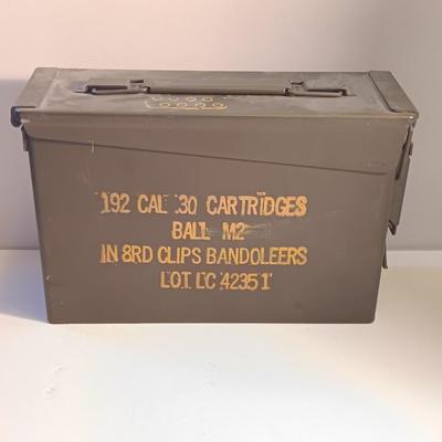 Military issued 192 CAL 30 Cartridges Ball M2 in 8RD Clips Bandoleers LOT LC 42351 Ammunition chest